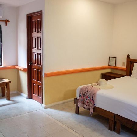 Hotel Vista Caribe 5Ta Av A 5 Pasos De La Playa Playa del Carmen Ngoại thất bức ảnh
