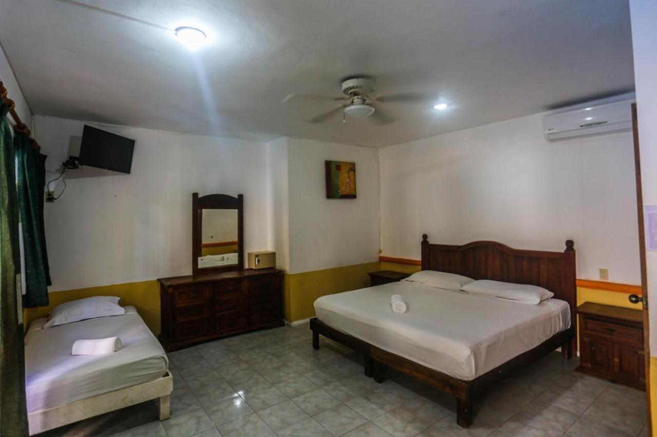 Hotel Vista Caribe 5Ta Av A 5 Pasos De La Playa Playa del Carmen Ngoại thất bức ảnh