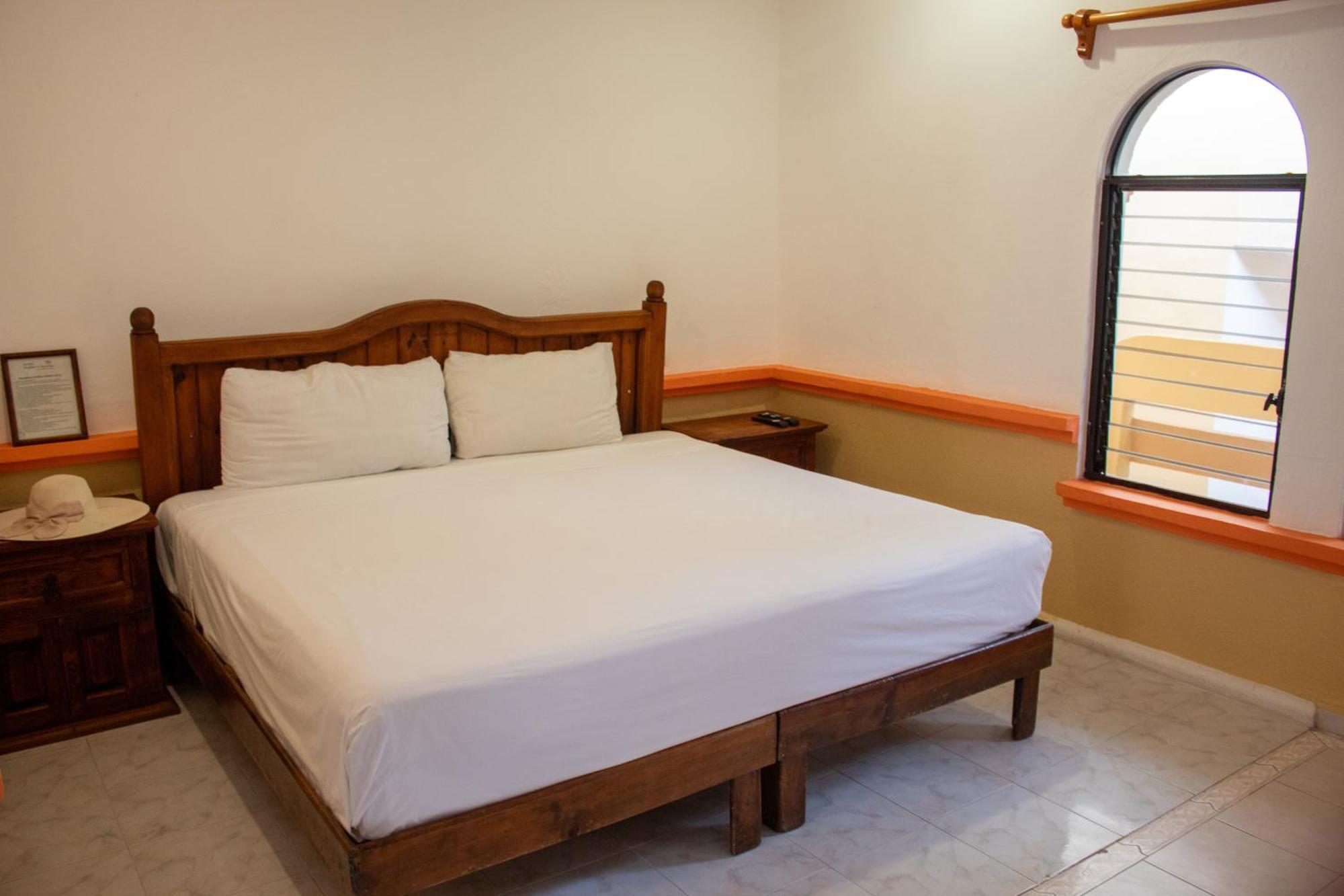 Hotel Vista Caribe 5Ta Av A 5 Pasos De La Playa Playa del Carmen Ngoại thất bức ảnh