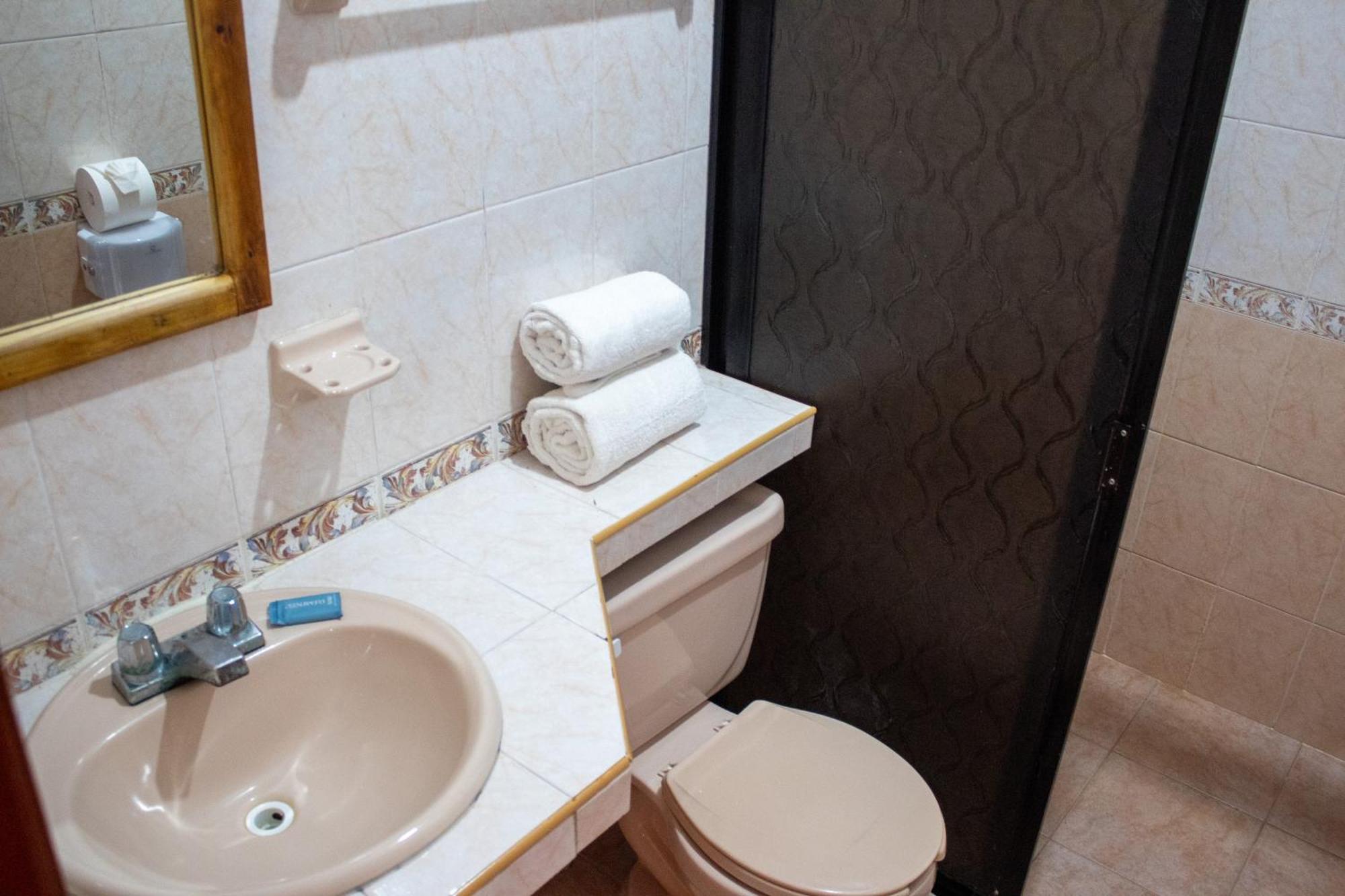 Hotel Vista Caribe 5Ta Av A 5 Pasos De La Playa Playa del Carmen Ngoại thất bức ảnh