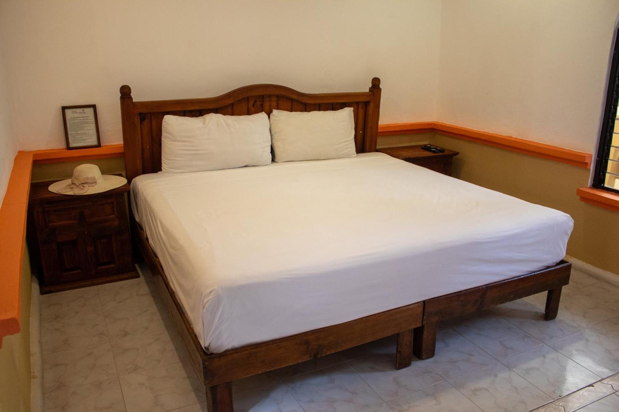 Hotel Vista Caribe 5Ta Av A 5 Pasos De La Playa Playa del Carmen Ngoại thất bức ảnh