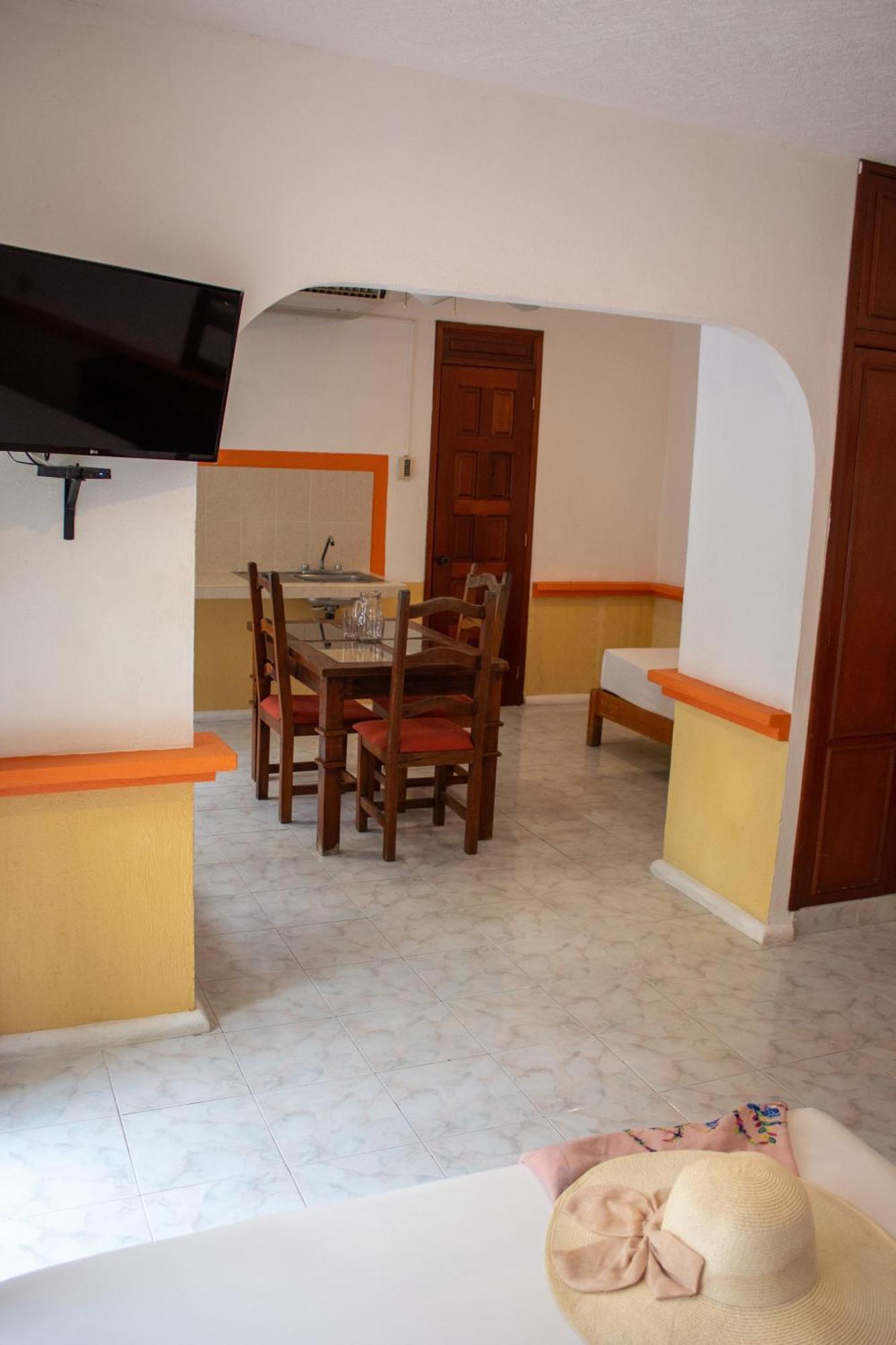 Hotel Vista Caribe 5Ta Av A 5 Pasos De La Playa Playa del Carmen Ngoại thất bức ảnh